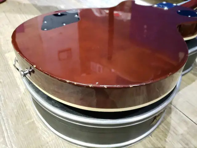 1975 Ibanez les paul, pre-lawsuit era. Original case, great cond in Guitars in Mississauga / Peel Region - Image 8