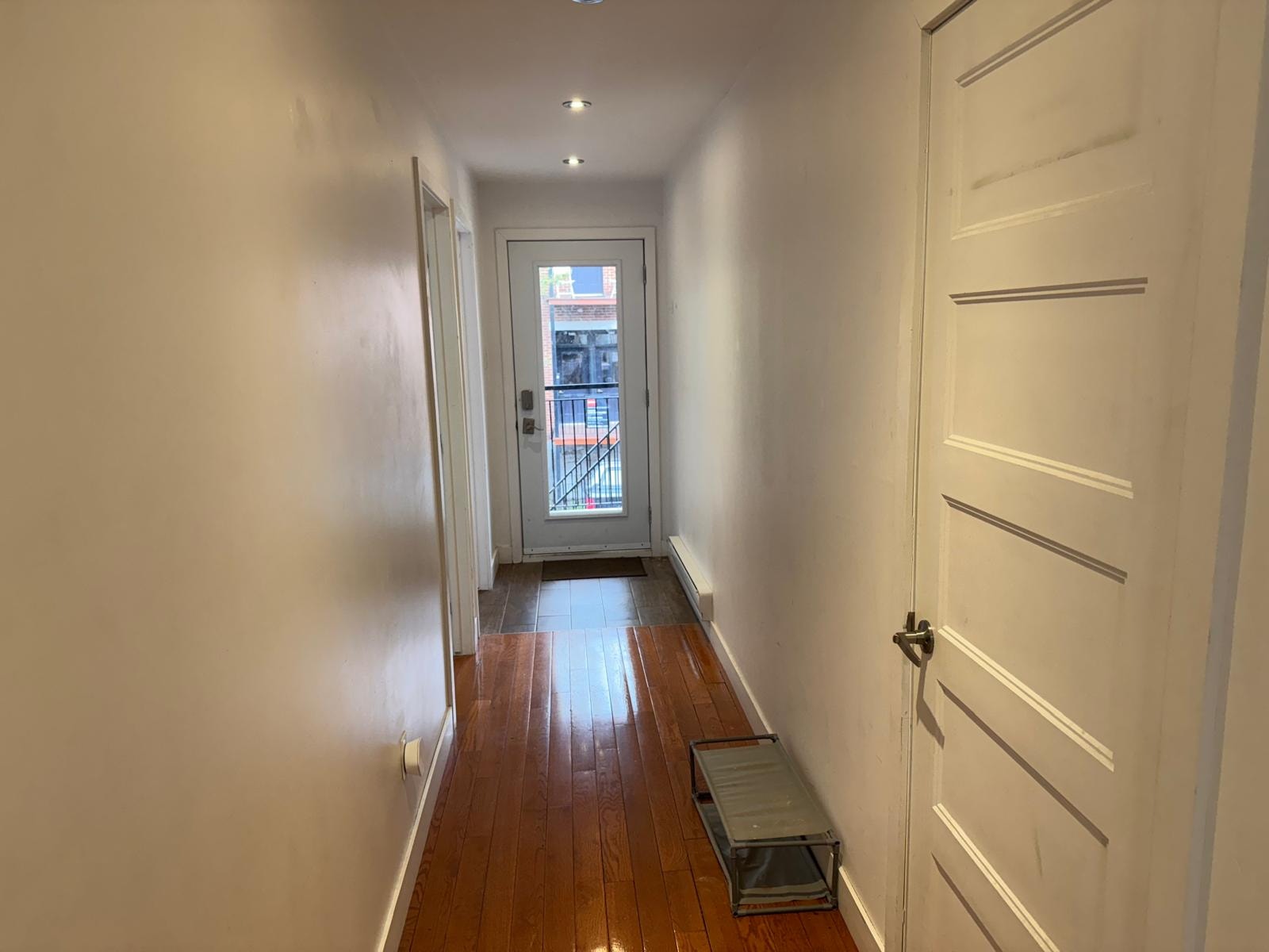 Chambre à louer meublée pour Aout/Septembre Plateau — photo 2