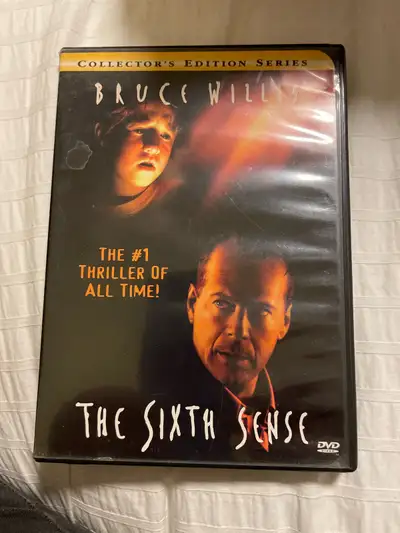 Selling a used Collector's Edition Series DVD of The Sixth Sense starring Bruce Willis, perfect for...