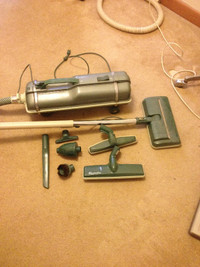 Electrolux Vacuum With Power Beater & Accessories & Box