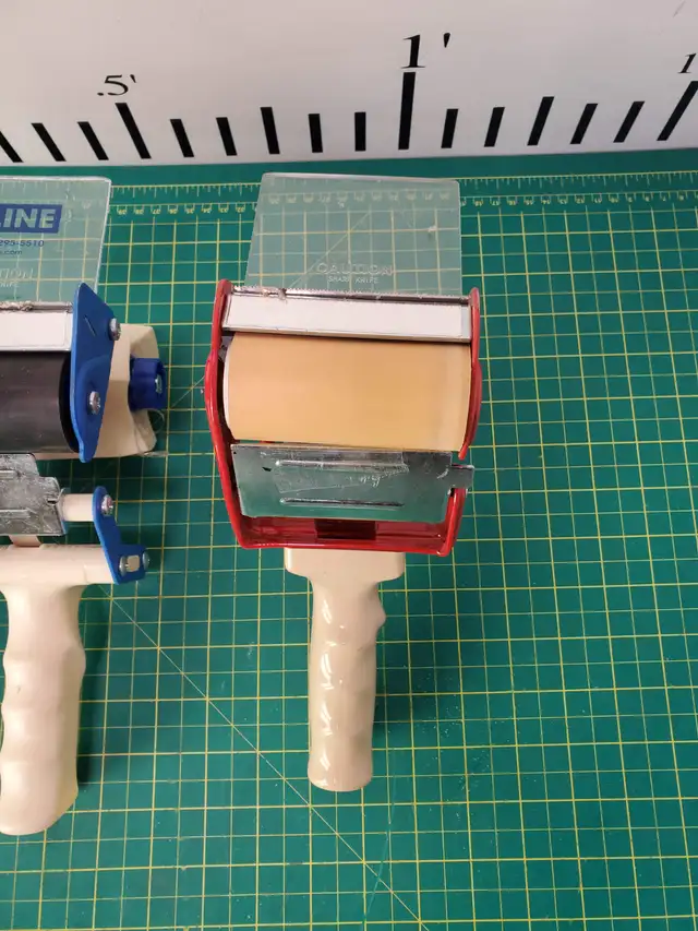 3" Tape Dispensers x 4 Units in Other in Calgary - Image 7