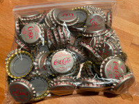 Sac de 100 bouchons Coca-Cola / Coke Bottle caps