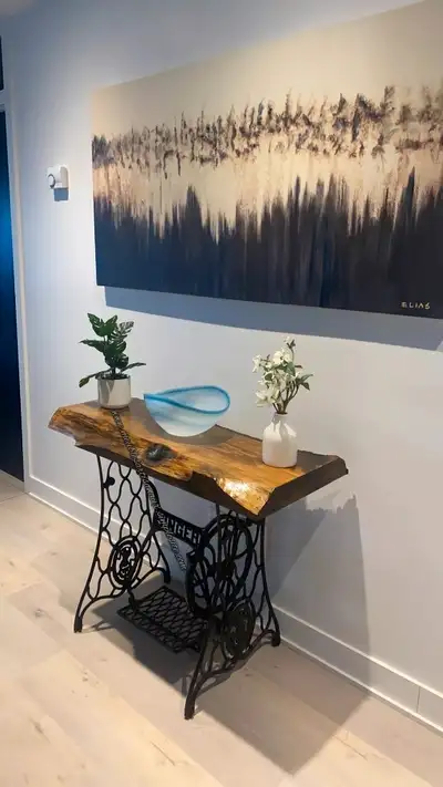 Faits sur mesure ou pas. Plusieurs pièces de bois déjà prêtes. Facebook.com/rinkhoury À partir de 19...