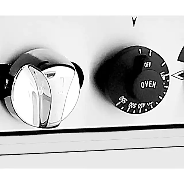 Atosa 2 Burners+ 24" Griddle Stove Top Range-Natural Gas/Propane in Other in City of Toronto - Image 4