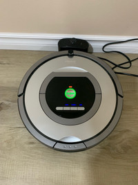 iRobot Roomba Vacuum Model 761 with Original Accessories 