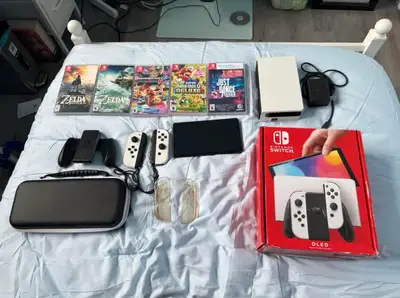 Nintendo Switch OLED, View more