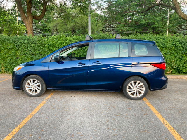 2012 Mazda 5. dans Autos et camions  à Ville de Montréal - Image 4