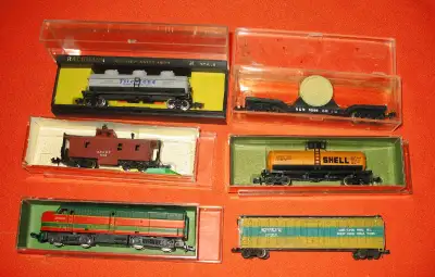 N Gauge - Miniature Model Train Accessories as shown. ` 1. Great Northern Diesel #3108 Made in Yugos...