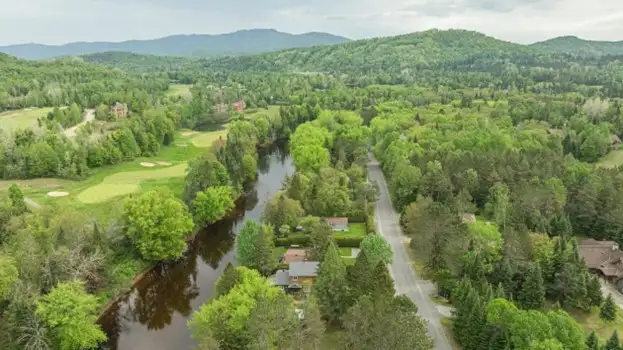 Maison de 2 chambres et 1.5 salles de bain location +32 jours in Quebec in Canada - Image 3