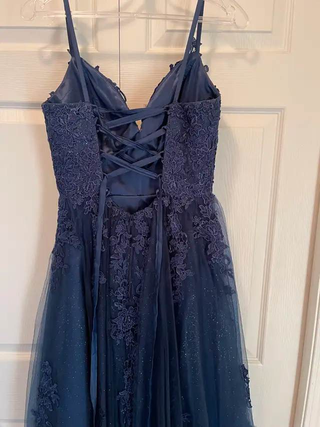 Grad Dress in Women's - Dresses & Skirts in Edmonton - Image 5