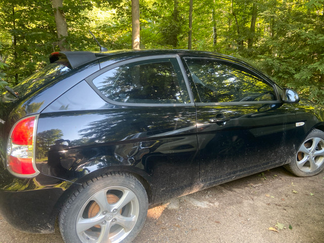 2009 Hyundai Accent in Cars & Trucks in Oakville / Halton Region - Image 3