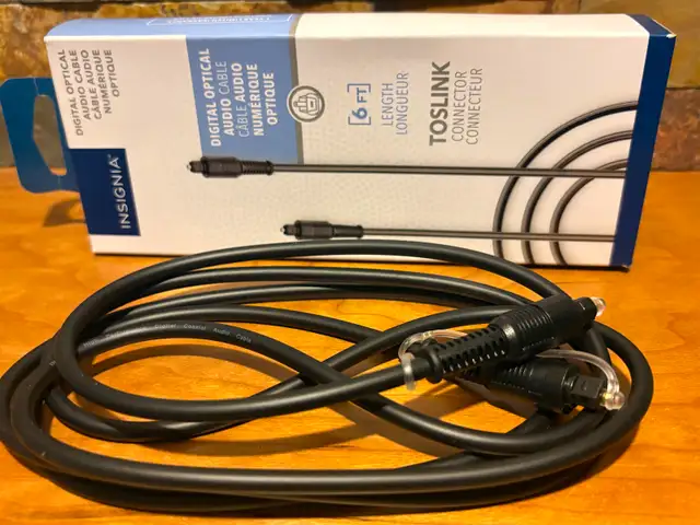 Insignia 1.8m (6 ft.) Digital Optical Audio TOSLINK Cable in Stereo Systems & Home Theatre in Calgary - Image 2