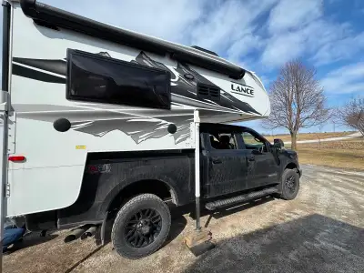 Lance Camper 650 2023 – presque neuve – Entièrement équipée Lance Camper 650 modèle 2023 en excellen...