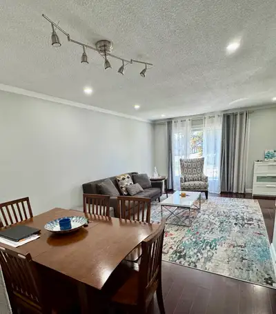 Beautiful Furnished Room for Female – Whitby (Brock & Manning) ASAP Or June 1st Large furnished priv...