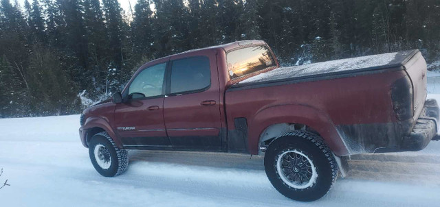 2004 toyota Tundra  in Cars & Trucks in Timmins - Image 3
