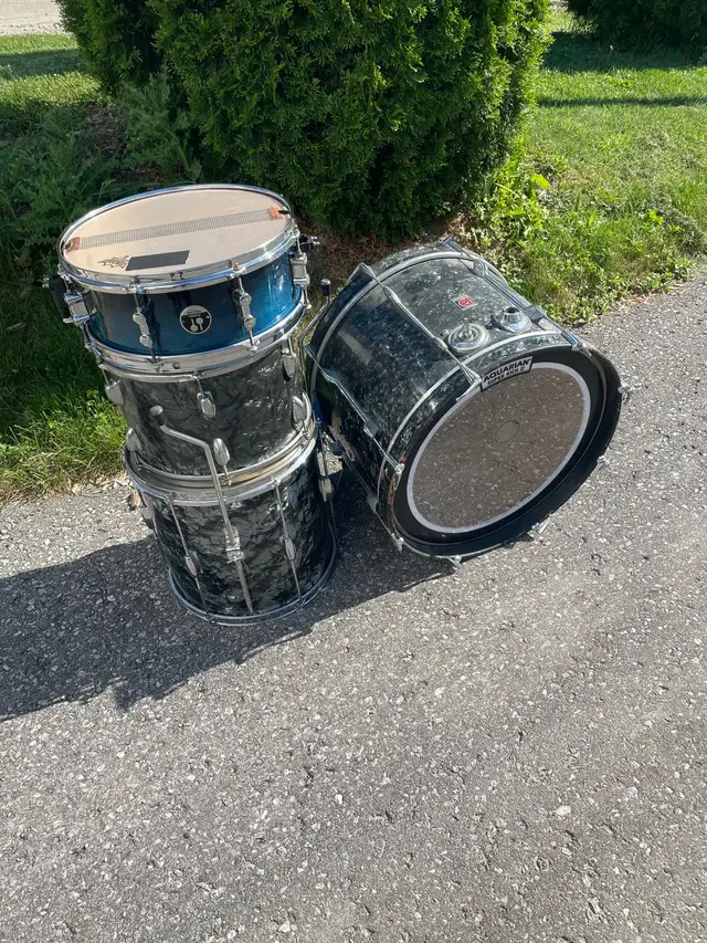 Vintage Drums in Drums & Percussion in Oshawa / Durham Region - Image 2