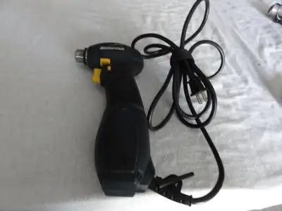 New condition Mastercraft Model 54-2896-8 corded right angle drill 3.2 Amp 120V with very little use...