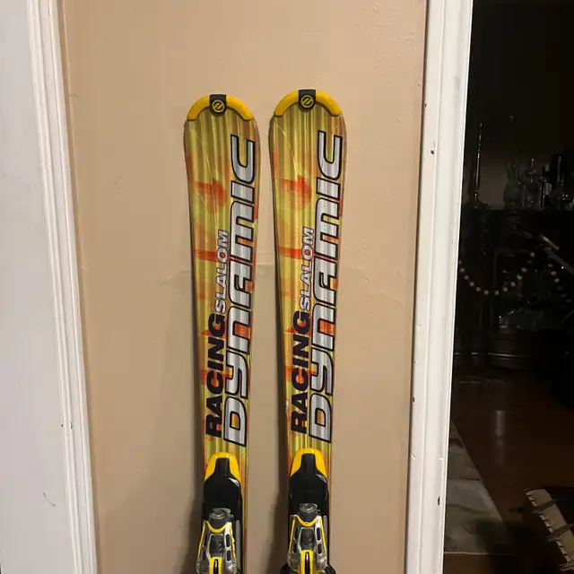 143 Dynamic Slalom ski with boots  in Ski in Markham / York Region - Image 5