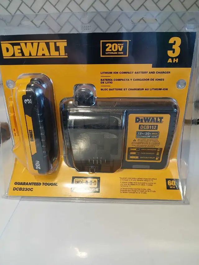 DeWalt Battery and Charger in Power Tools in Hamilton - Image 2