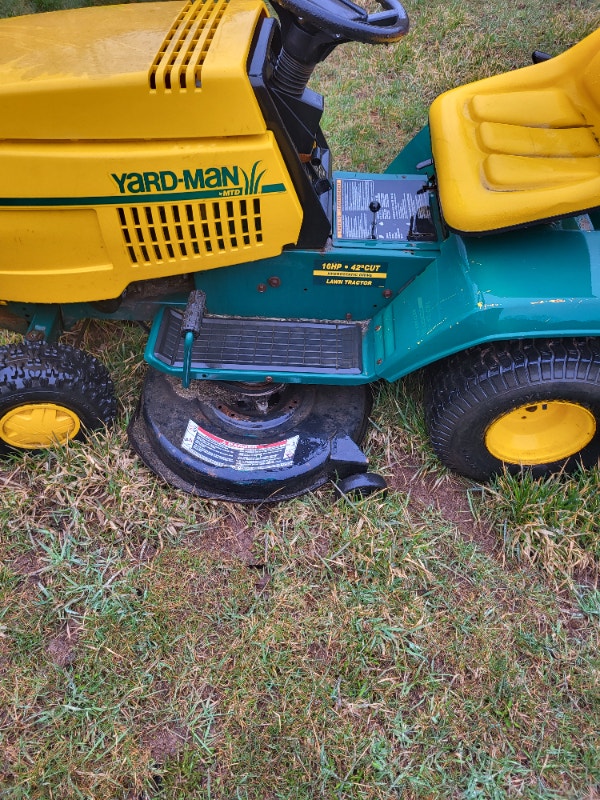 yard man lawn tractor Lawnmowers & Leaf Blowers Cape Breton Kijiji