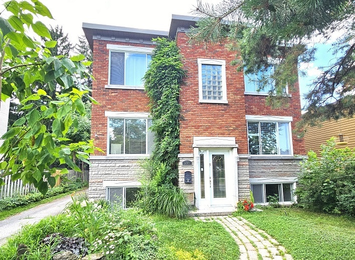 5 ½ dans le (vrai) Vieux Longueuil — photo 1