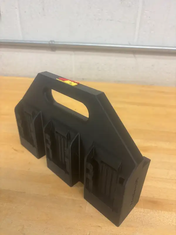 DeWaukee (DeWalt and Milwaukee M18) 6-pack Battery Caddy Holder in Power Tools in Markham / York Region - Image 7