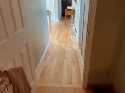 1 boîte de Plancher de bois franc en érable, View more
