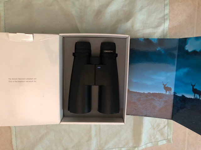 Zeiss 8x56 conquest HD binoculars  in Hobbies & Crafts in City of Toronto - Image 2