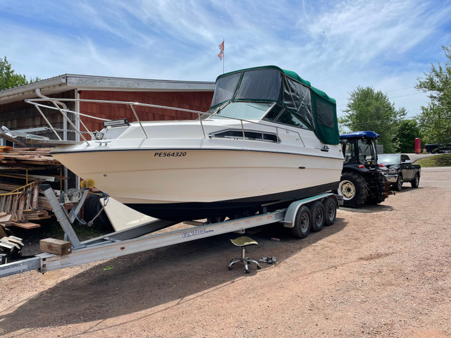 85 Searay in Powerboats & Motorboats in Charlottetown - Image 4