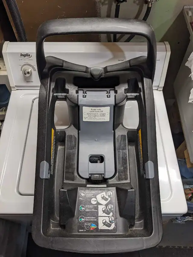 Infant/baby bucket car seat - used in Strollers, Carriers & Car Seats in London - Image 5