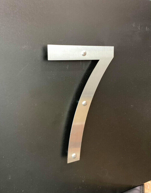 Floating style HOUSE NUMBER Stainless steel signs in Outdoor Décor in Winnipeg - Image 2
