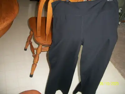 JOES CAPRIS  LADIES, View more