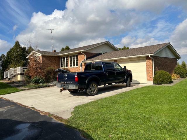 2008 F-250 Lariat crew cab 4x4  in Cars & Trucks in Sarnia - Image 2