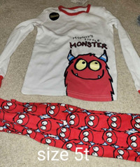 Boys size 5t pjs (new with tag)