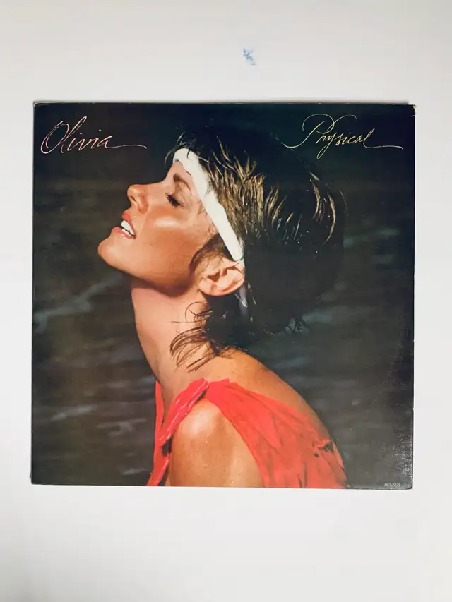 Olivia Newton-John - Physical (Vimyl Lp) in CDs, DVDs & Blu-ray in Mississauga / Peel Region - Image 2