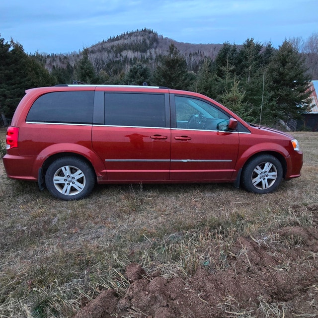 Dodge grand caravan Crew 2012 — photo 5