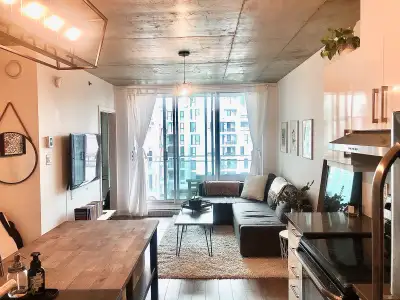 condo tout meublé à louer à Griffintown