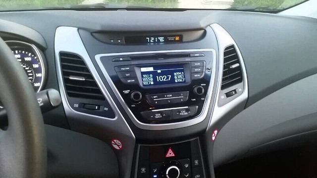 Radio navigation GPS Hyundai Elantra 2014 a 2016 en liquidation dans Audio et GPS  à Longueuil/Rive Sud - Image 2