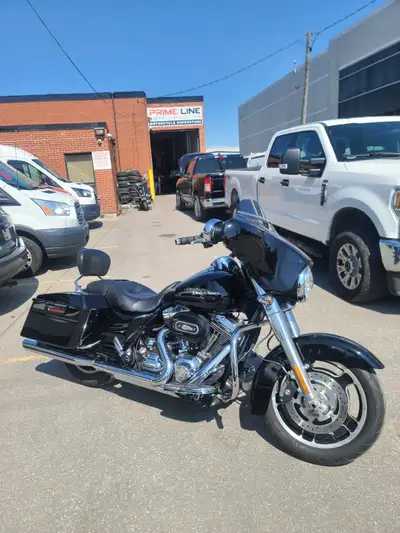 2009 harley davidson street glide flhx 50,000km Oils done Ready to ride No traded Price firm at $850...