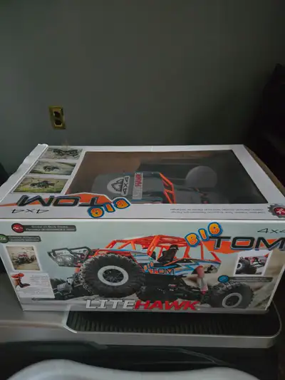Great condition RC car with two battery packs