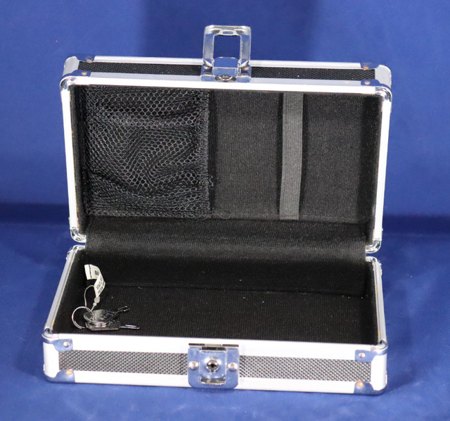 Vaultz - Locking Gadget Box, Black with Chrome Accents in Hobbies & Crafts in Burnaby/New Westminster - Image 2