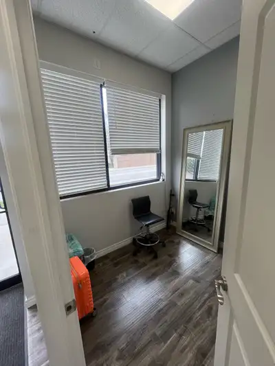 Room for rent in Salon