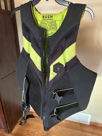 Rush Liquid Force Waveboard Vest