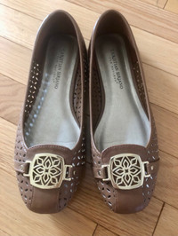 LADIES ASSORTED SHOES - See listing!