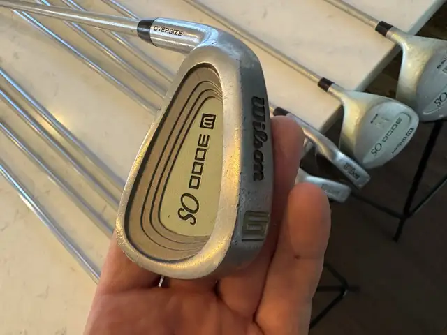 women’s left handed golf clubs and bag  in Golf in Guelph - Image 5