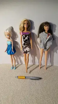 3 Barbie pour 10$
