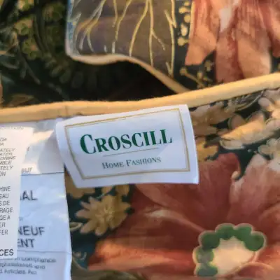 Croscill Vintage Double Comforter set, View more