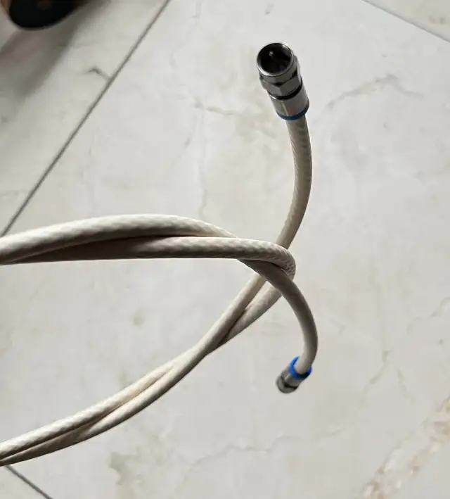 1.4 M Coaxial Cable +2 Connectors  in General Electronics in Mississauga / Peel Region - Image 3