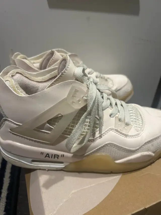 Off-White x Air Jordan 4 Sail sneakers in Men's Shoes in City of Toronto - Image 4