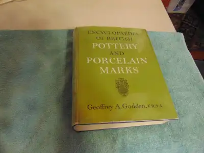 Encyclo of British Pottery & Porcelain Marks Geoffrey A.  Godden, View more
